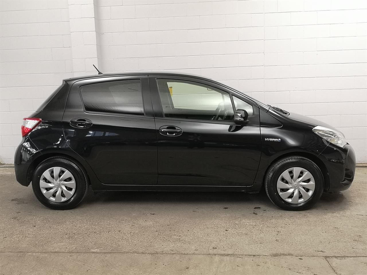 Vehicle image 3