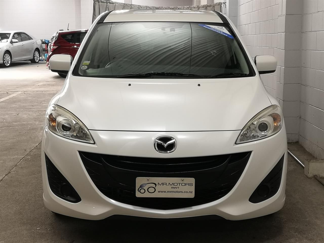 Vehicle image 4