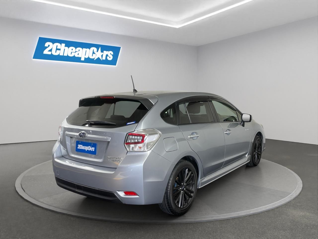 Vehicle image 5