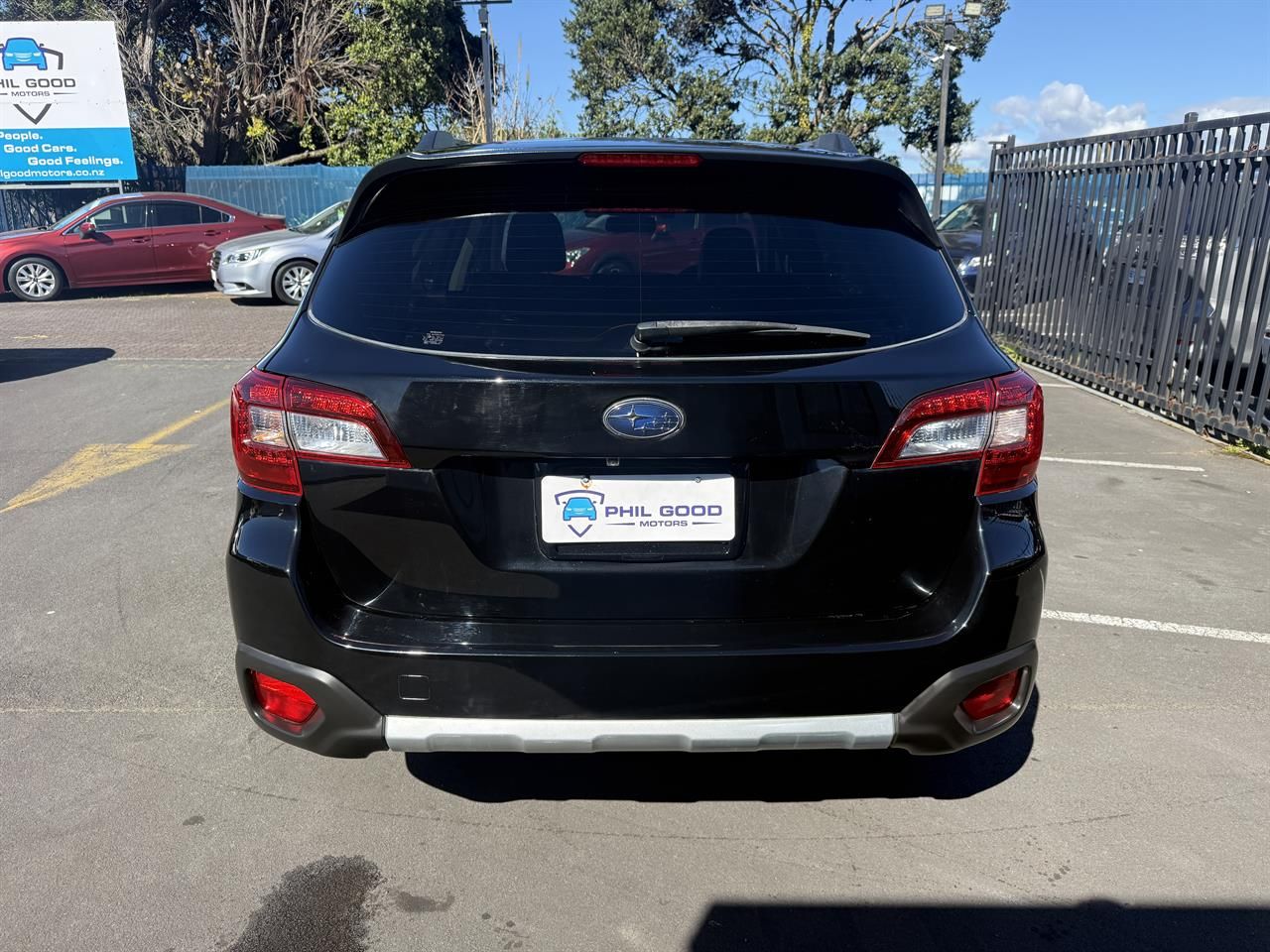 Vehicle image 5
