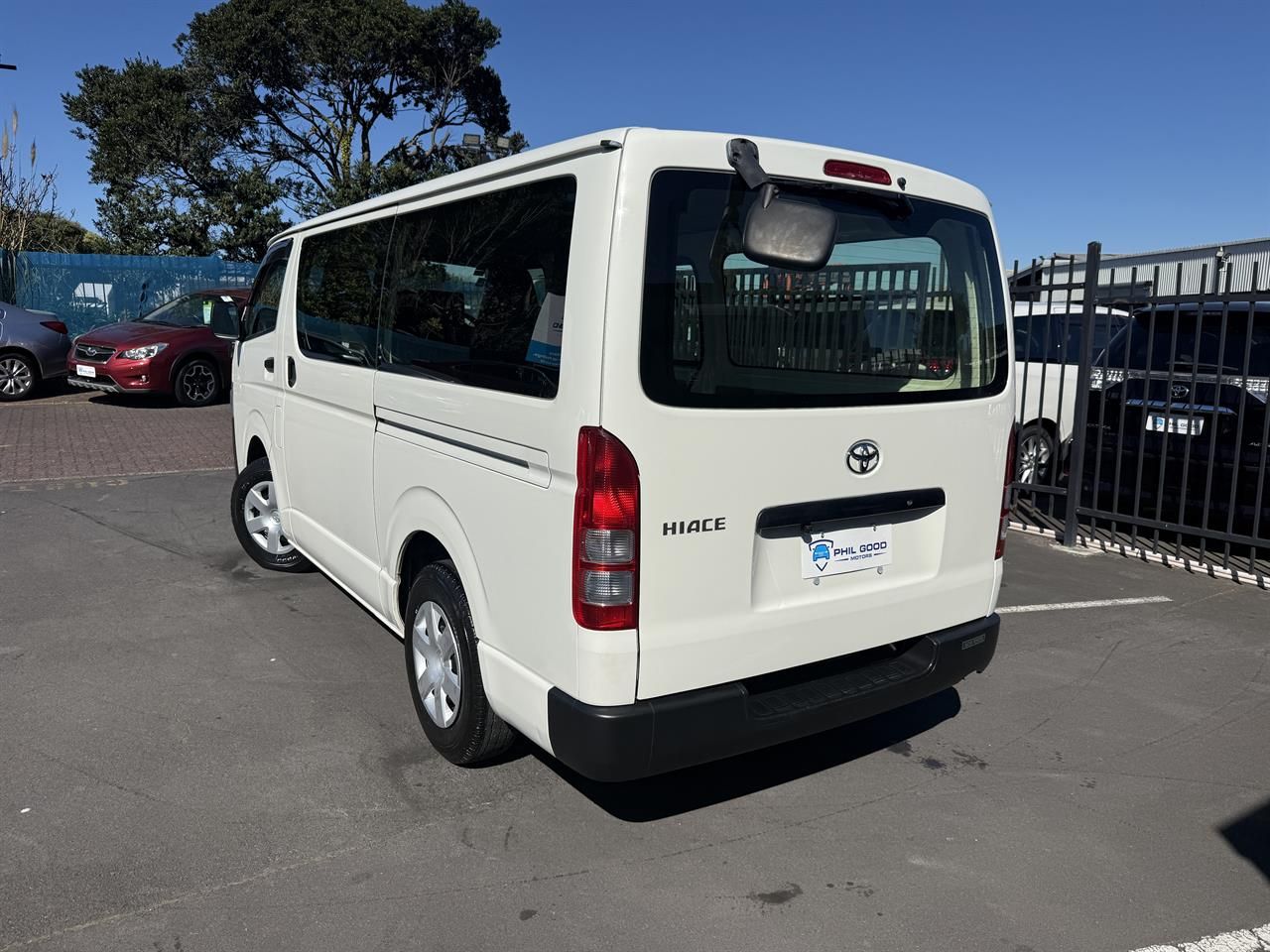 Vehicle image 4