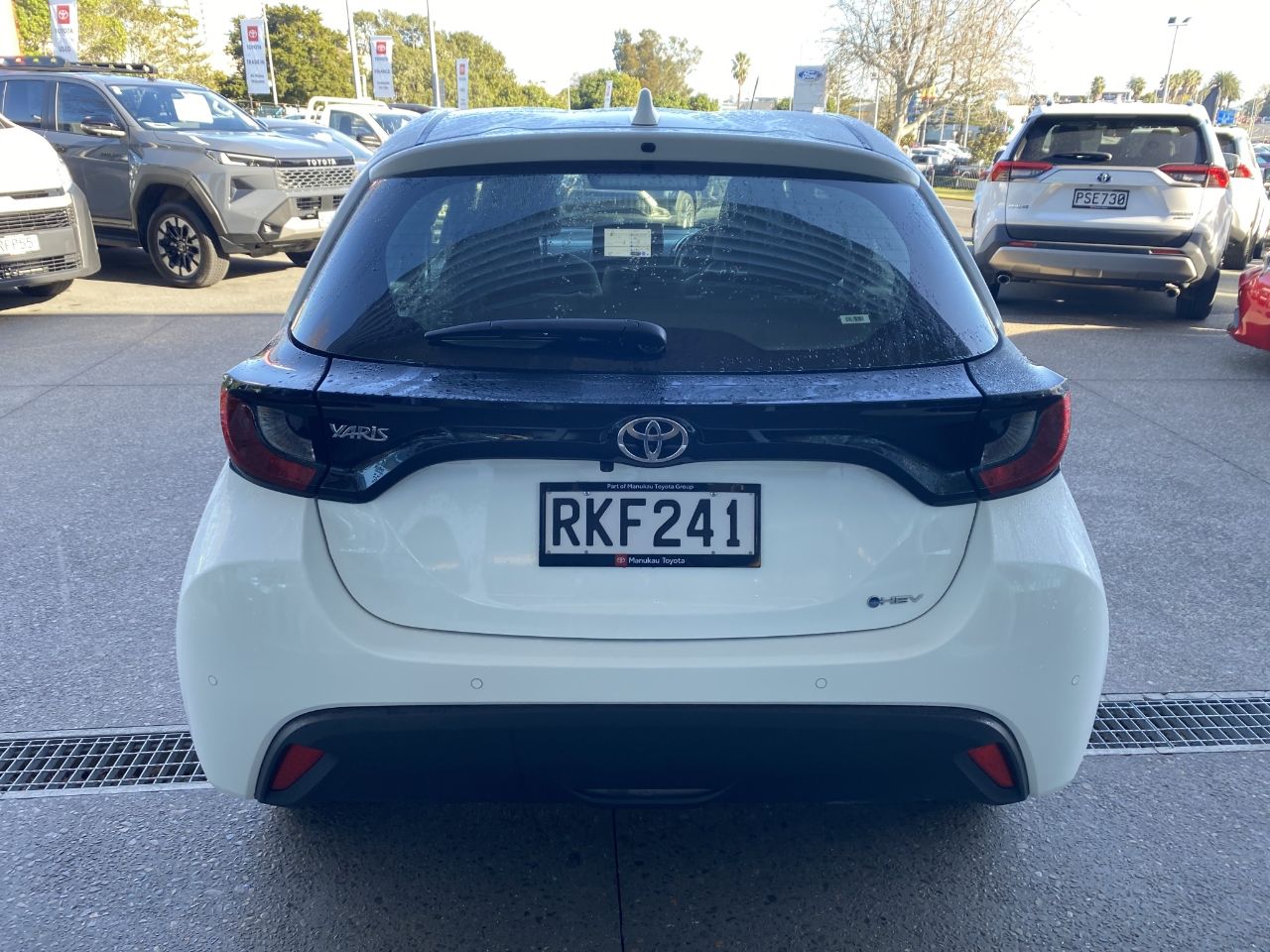 Vehicle image 3