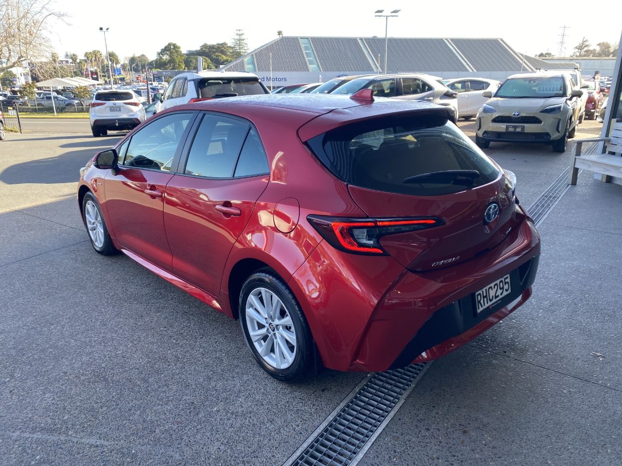 Vehicle image 5