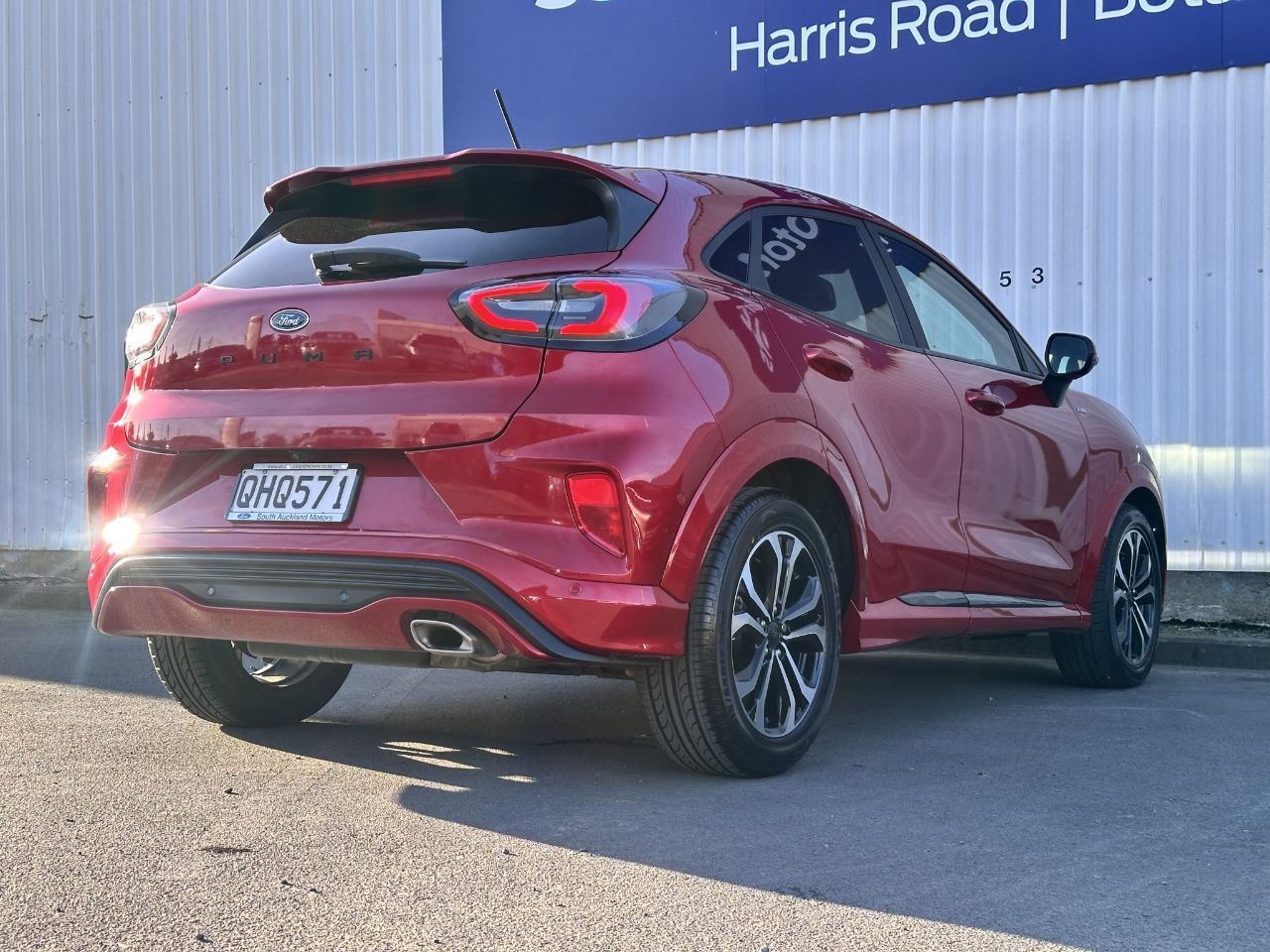 Vehicle image 3
