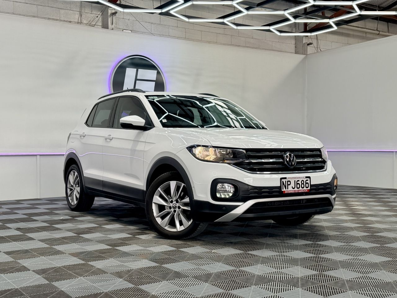 Vehicle image 1