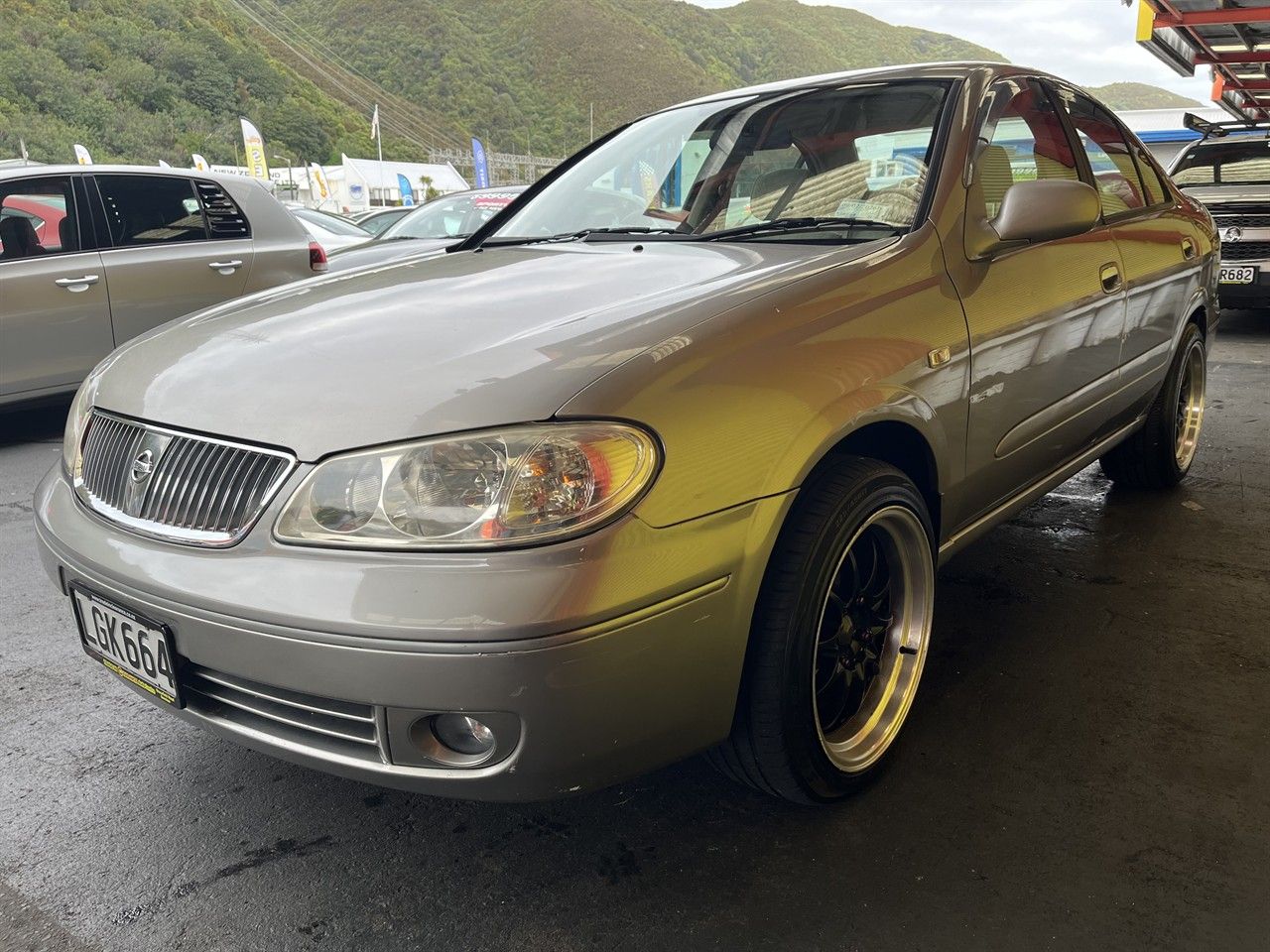 Vehicle image 3
