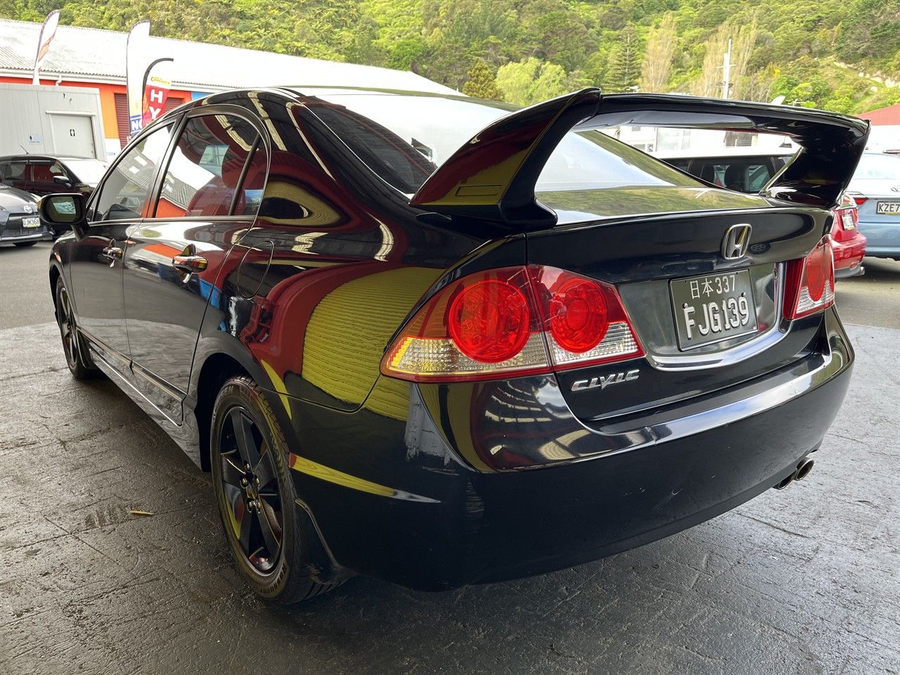 Vehicle image 4
