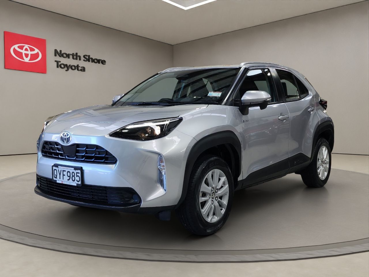 Vehicle image 3