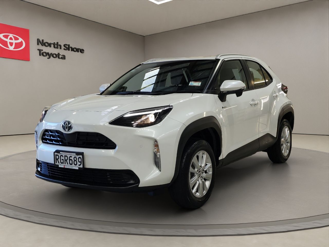 Vehicle image 3