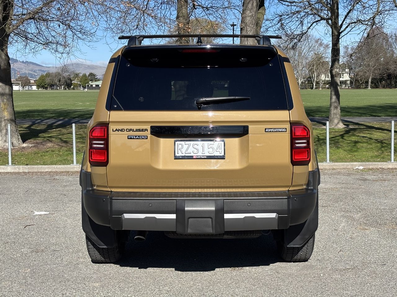 Vehicle image 4