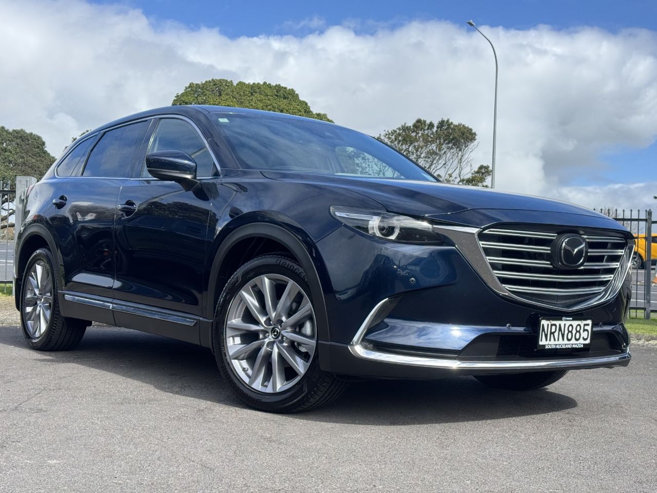 Vehicle image 3