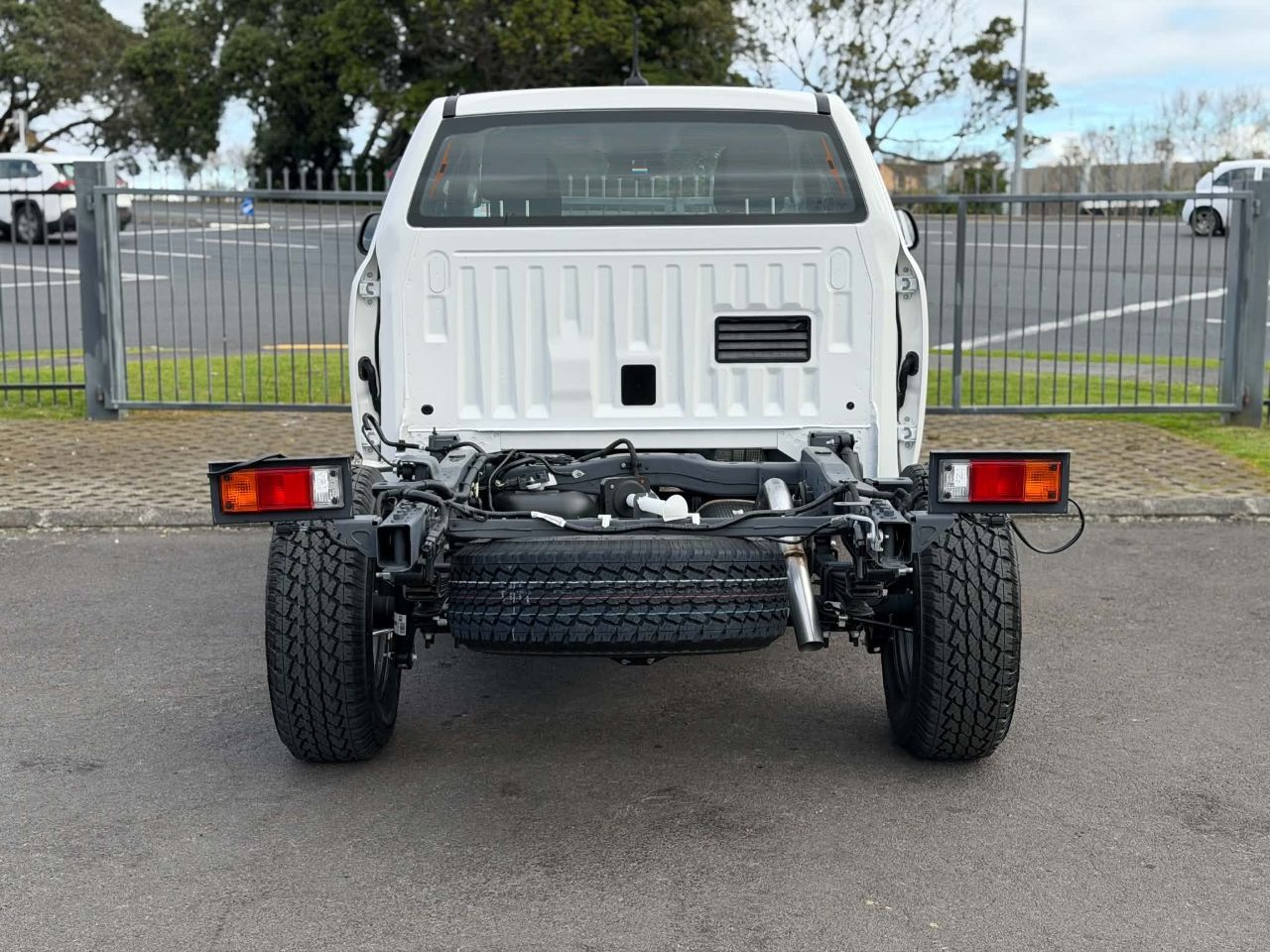 Vehicle image 5