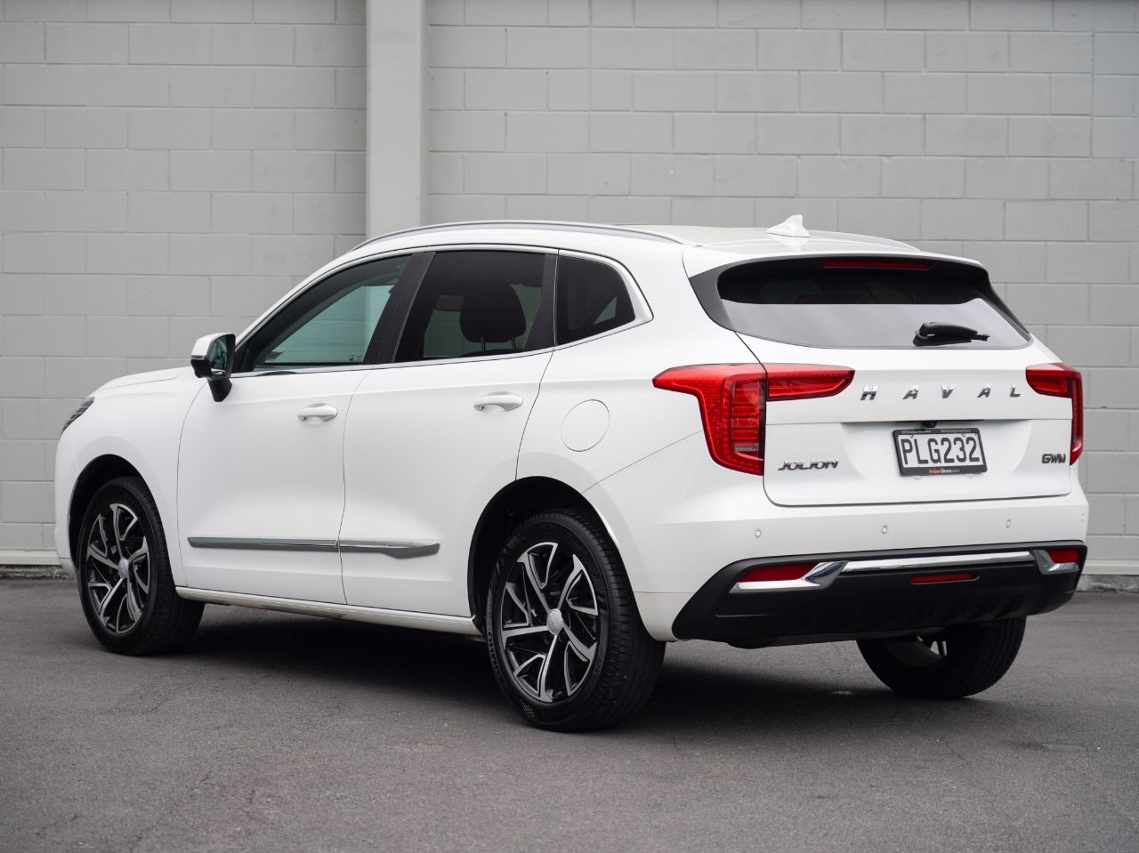 Vehicle image 2