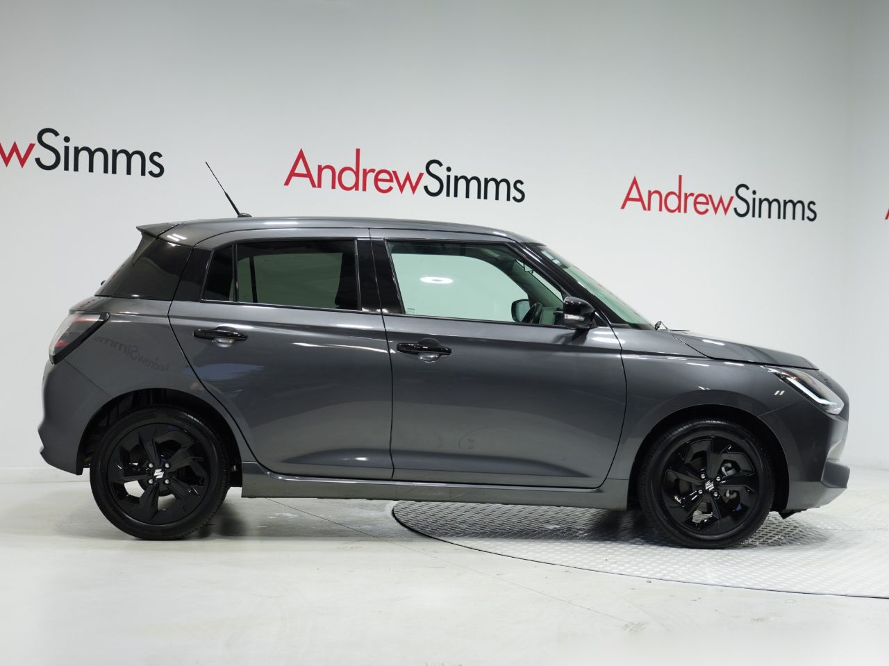 Vehicle image 4