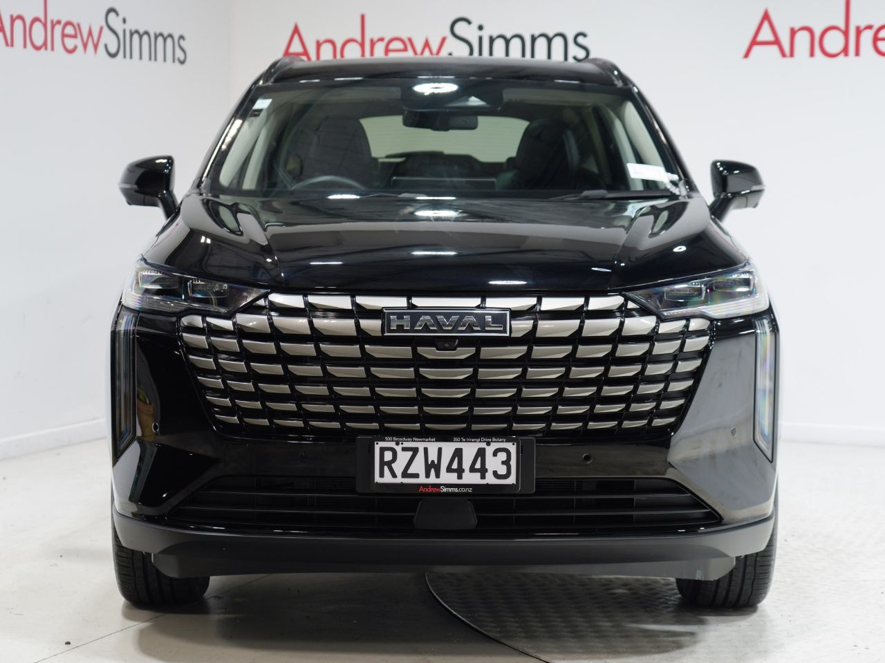Vehicle image 3
