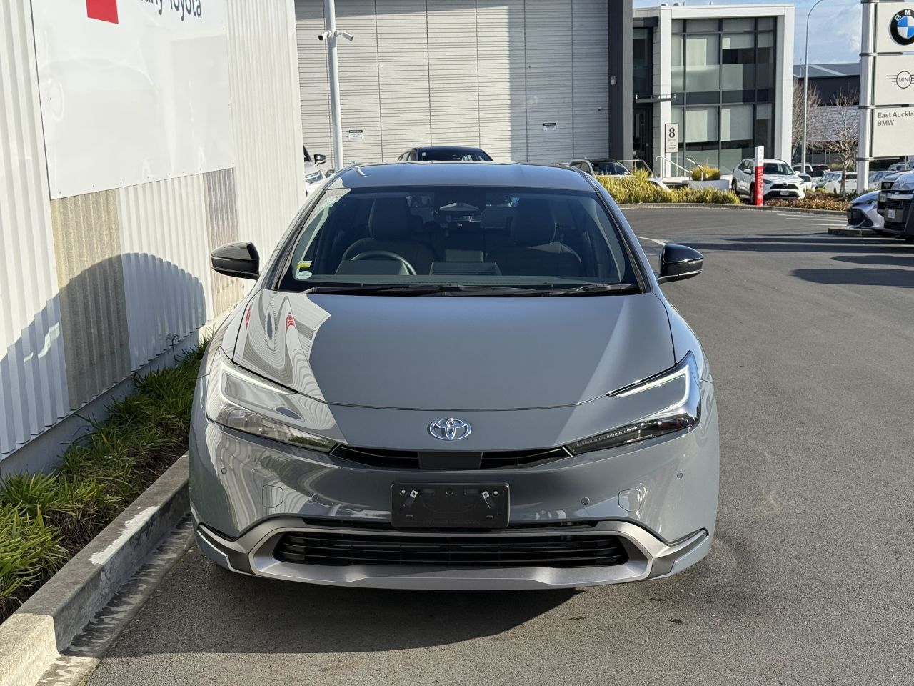 Vehicle image 3