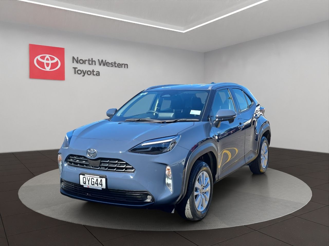 Vehicle image 3