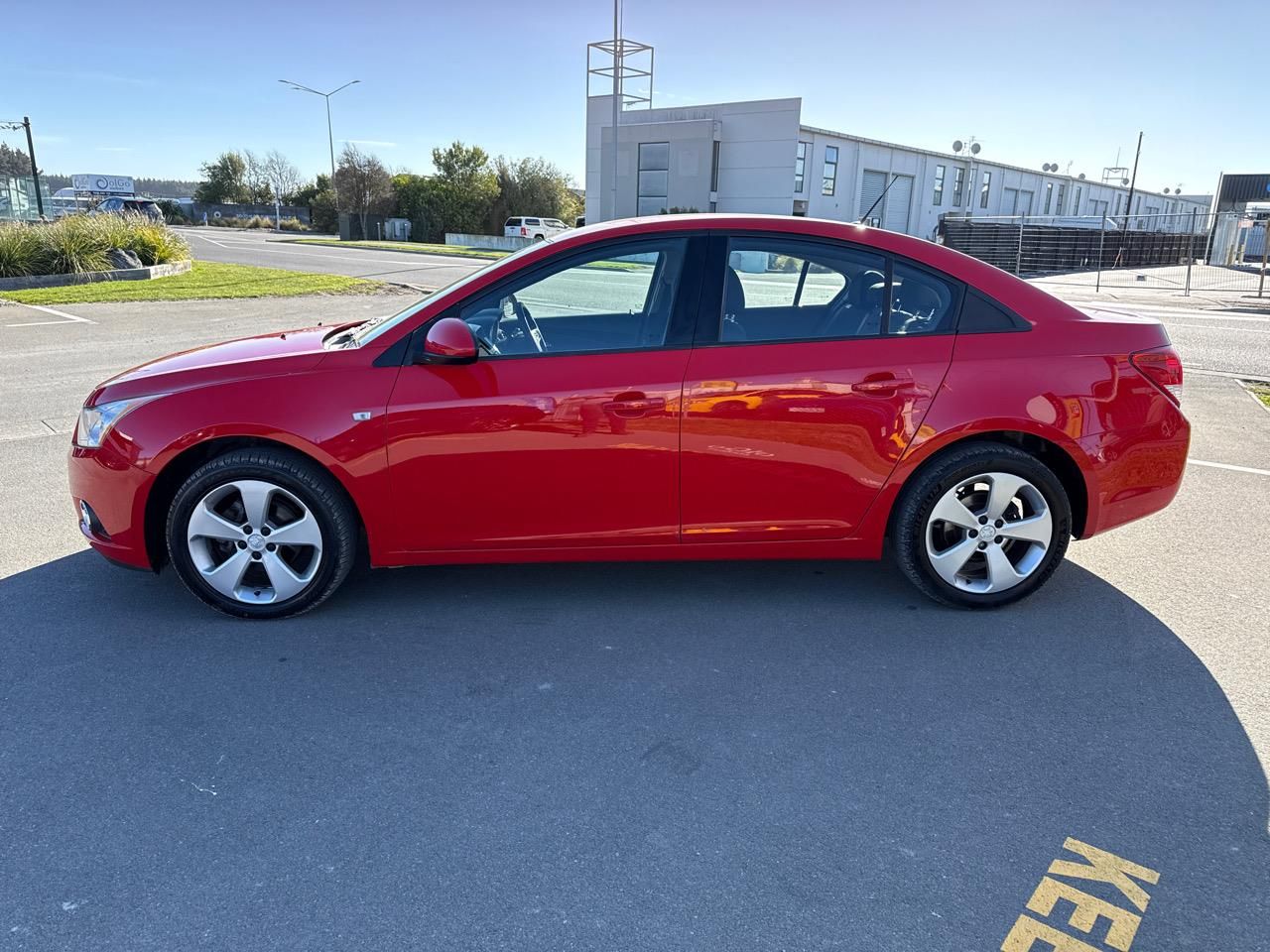 Vehicle image 5