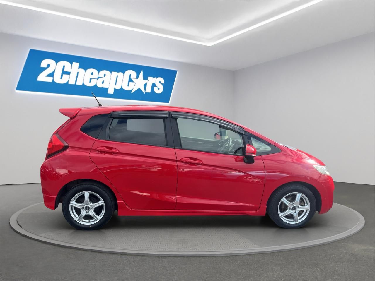 Vehicle image 4