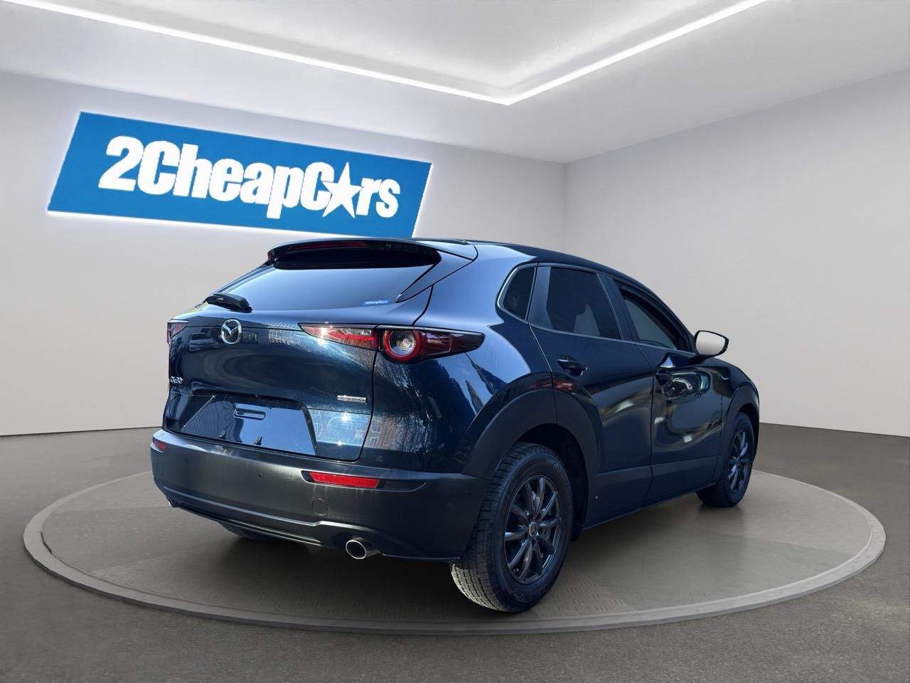 Vehicle image 5