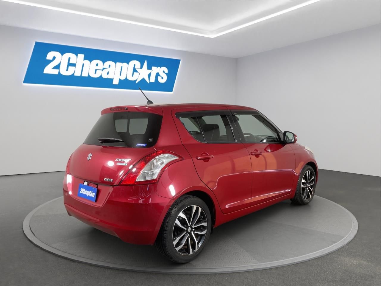 Vehicle image 5
