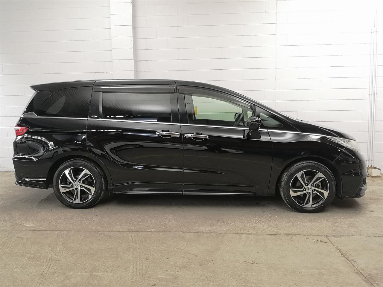 Vehicle image 3