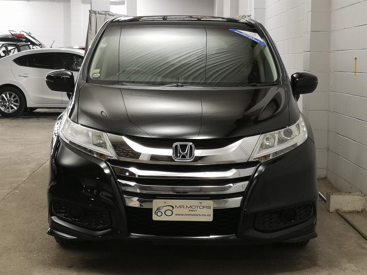 Vehicle image 4