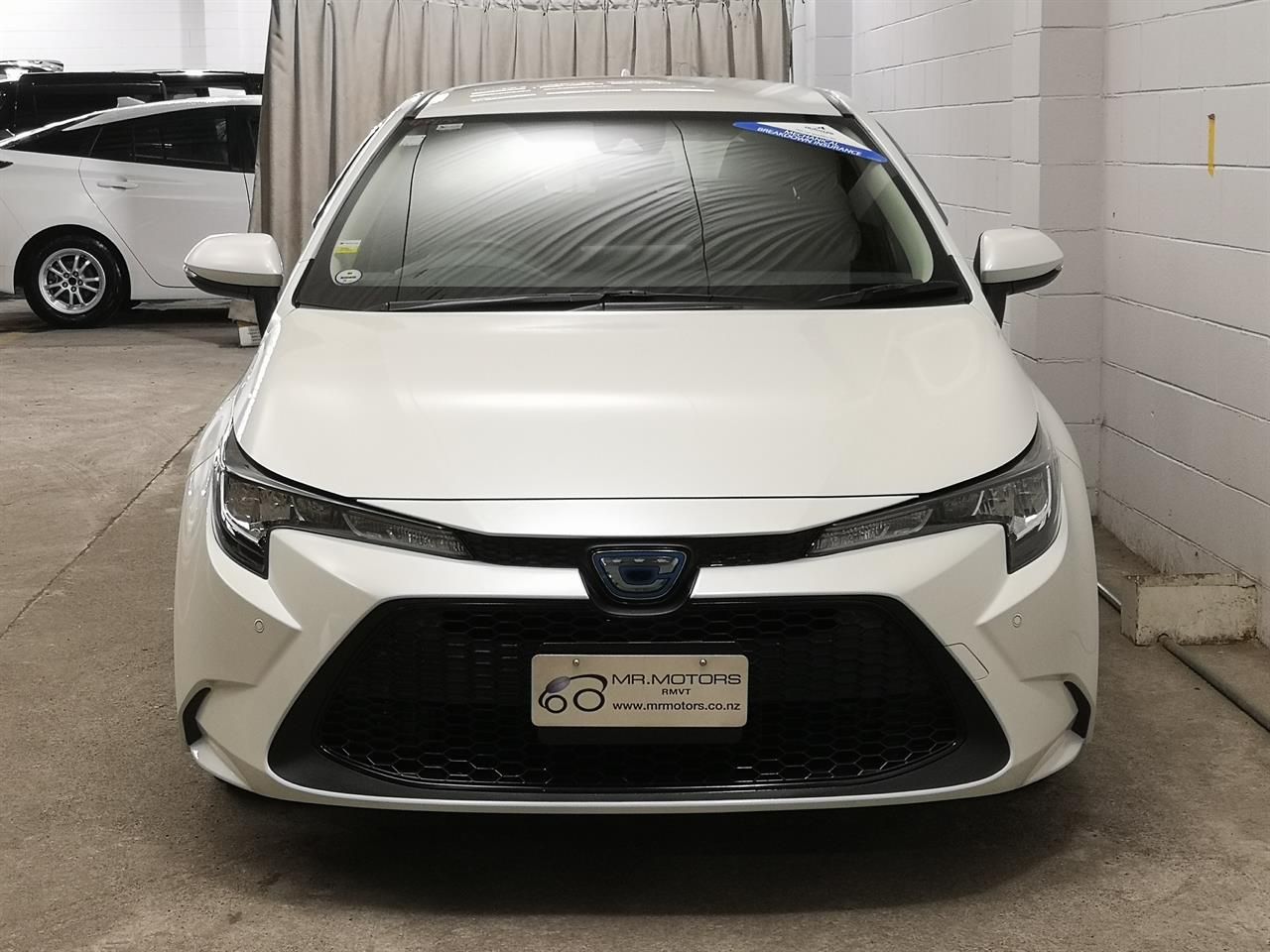 Vehicle image 4