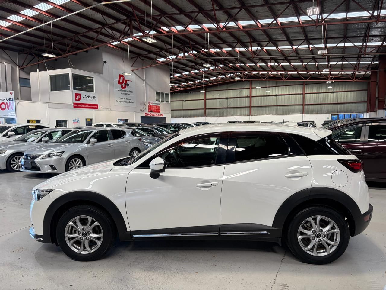 Vehicle image 4