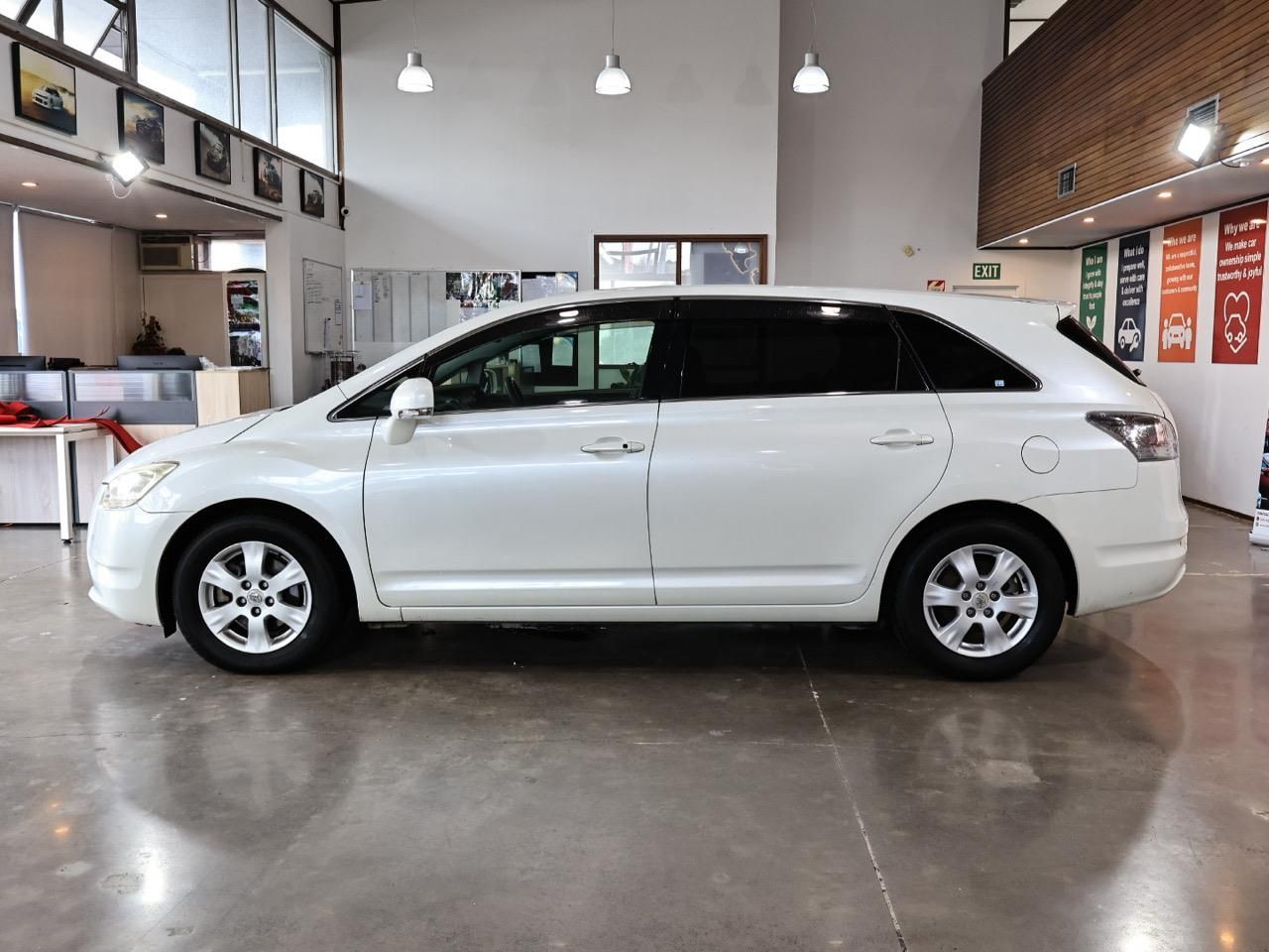Vehicle image 5