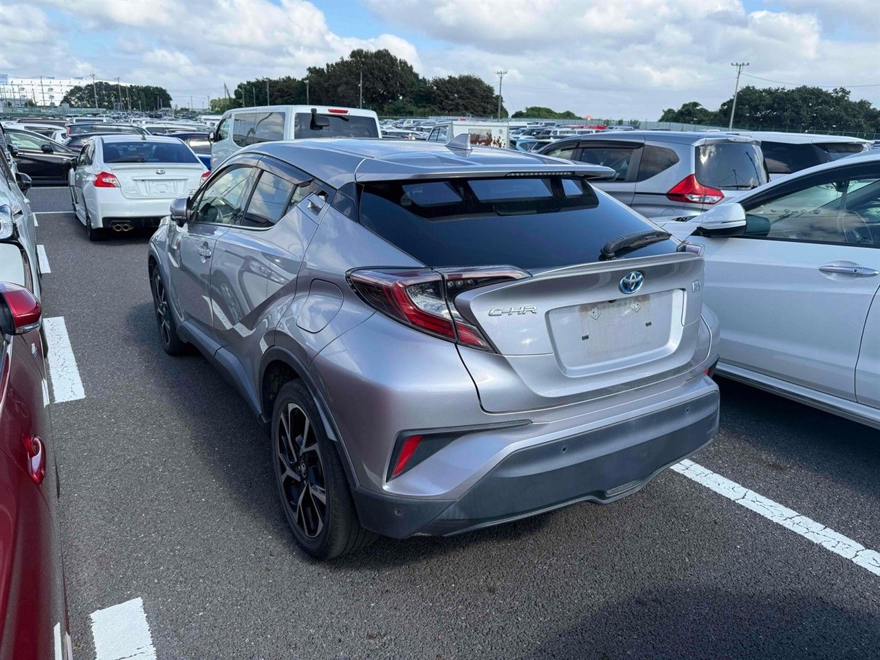 Vehicle image 4