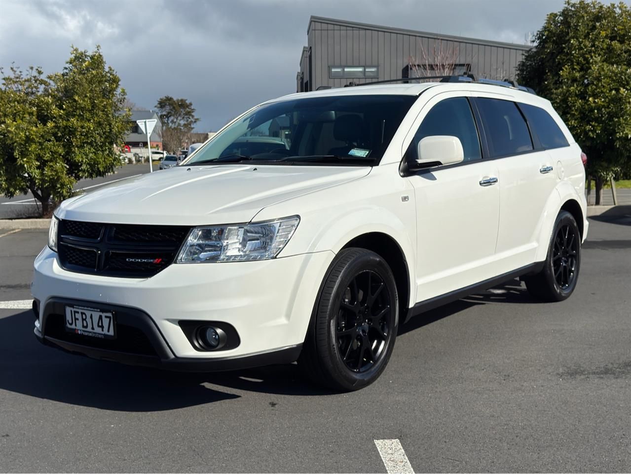 Vehicle image 3