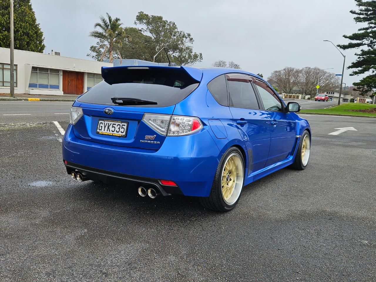 Vehicle image 5