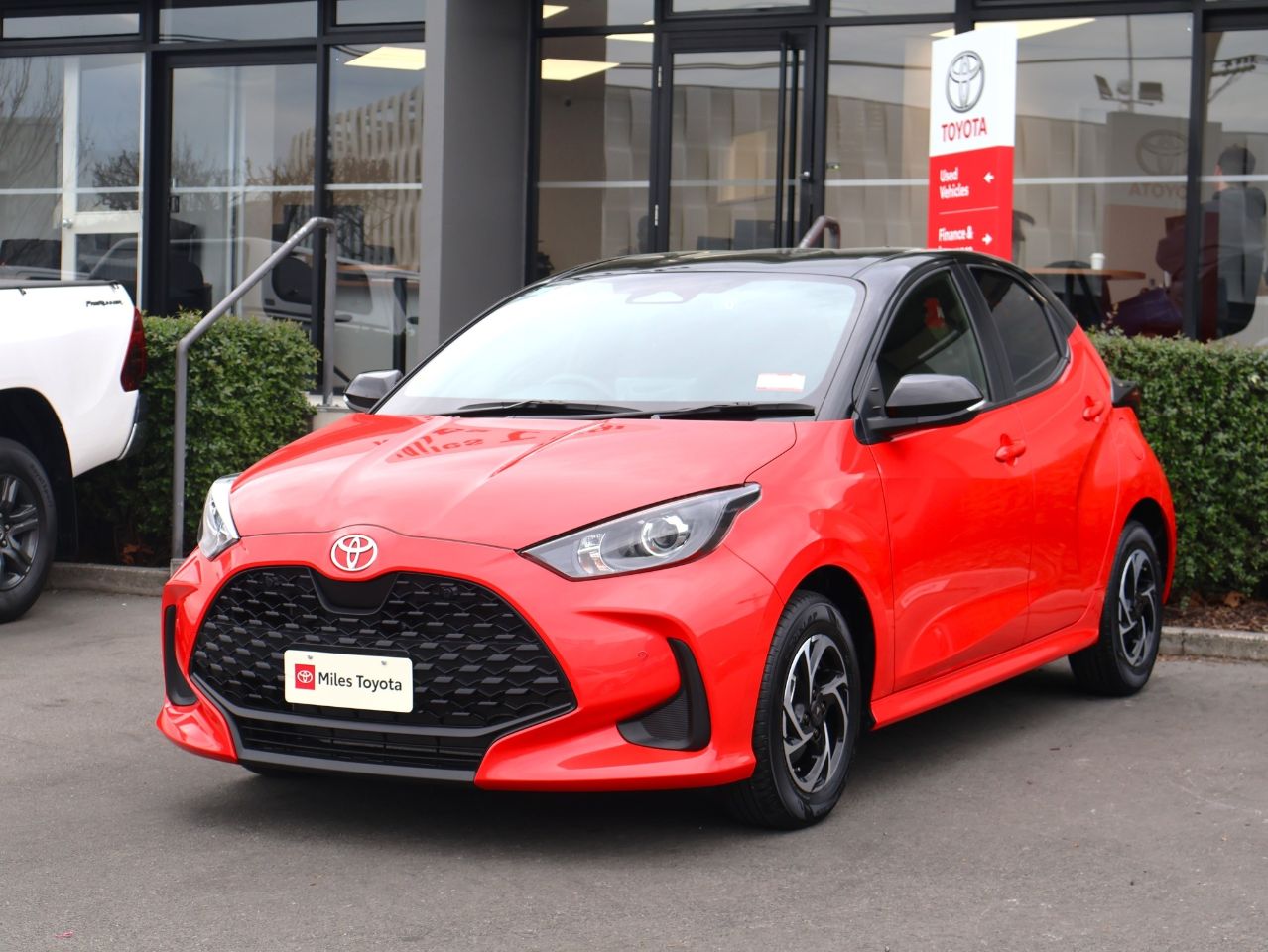 Vehicle image 3