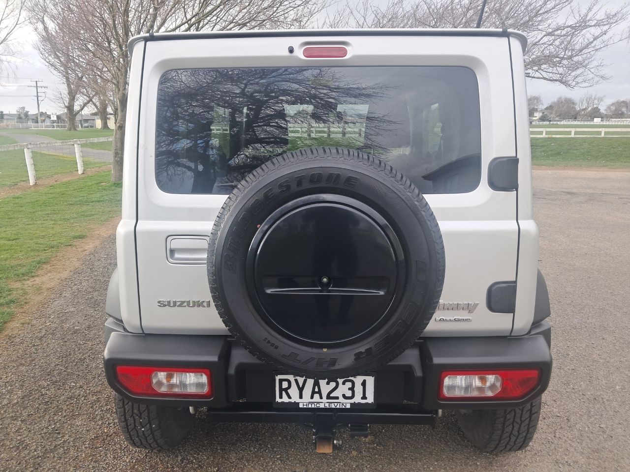 Vehicle image 4
