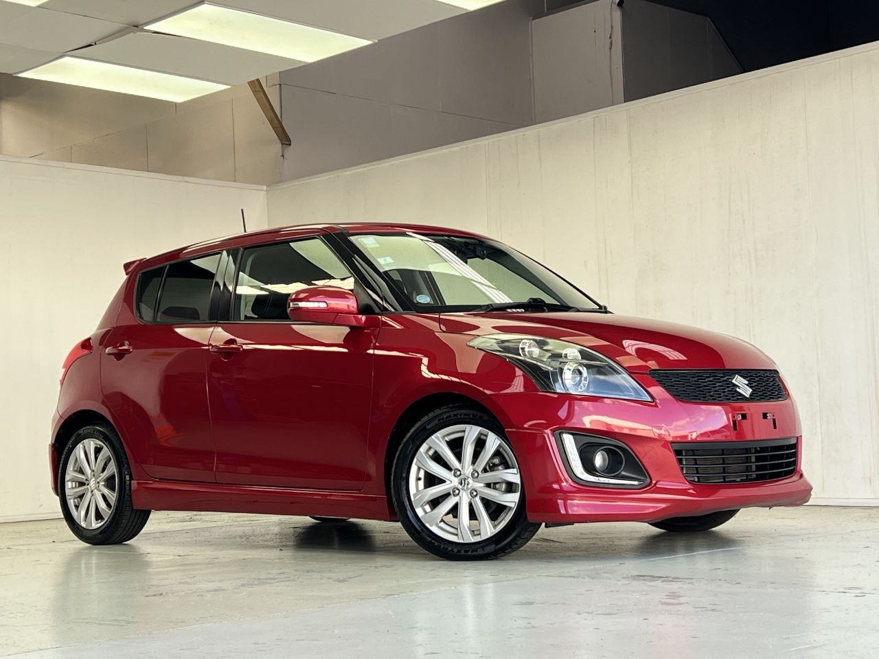 Vehicle image 4