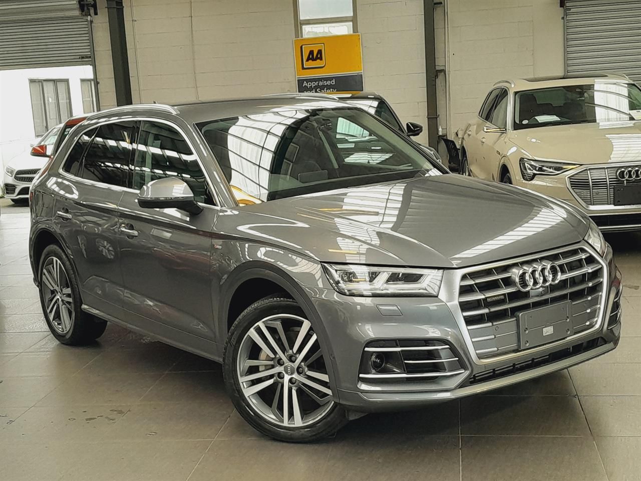 Vehicle image 1