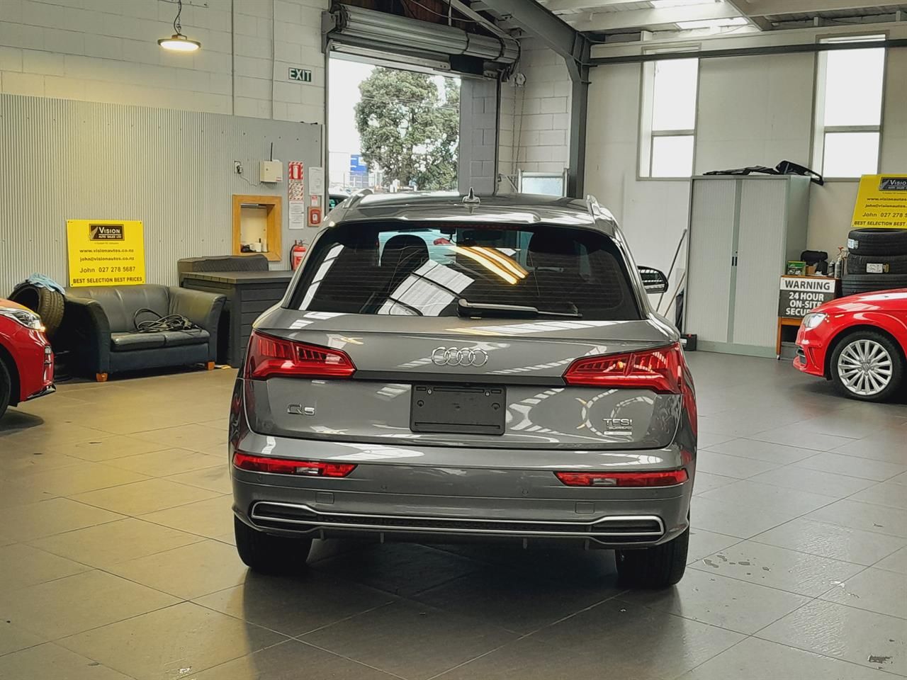 Vehicle image 5