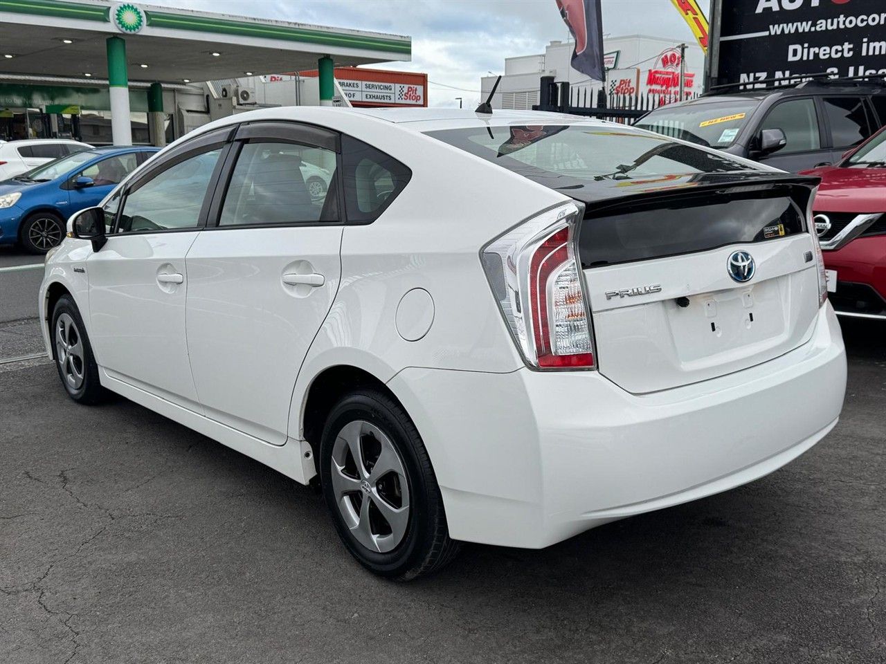 Vehicle image 2