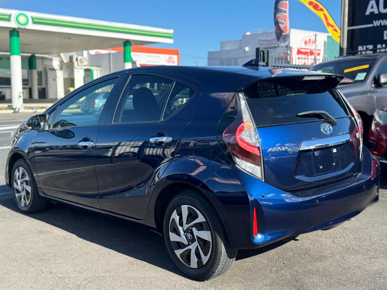 Vehicle image 2