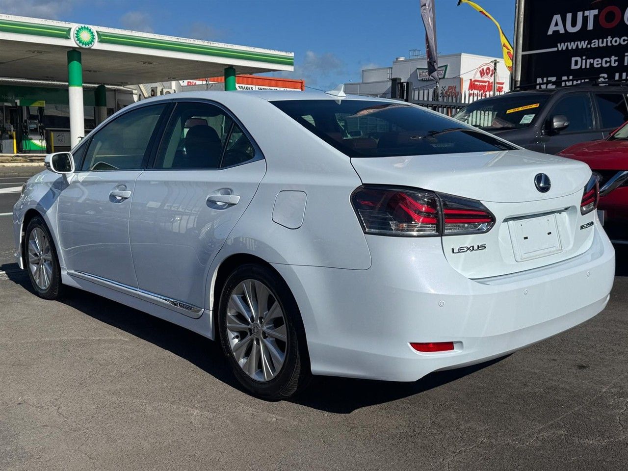 Vehicle image 2