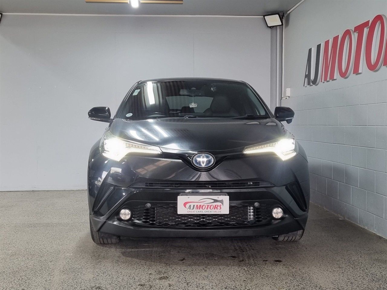 Vehicle image 2
