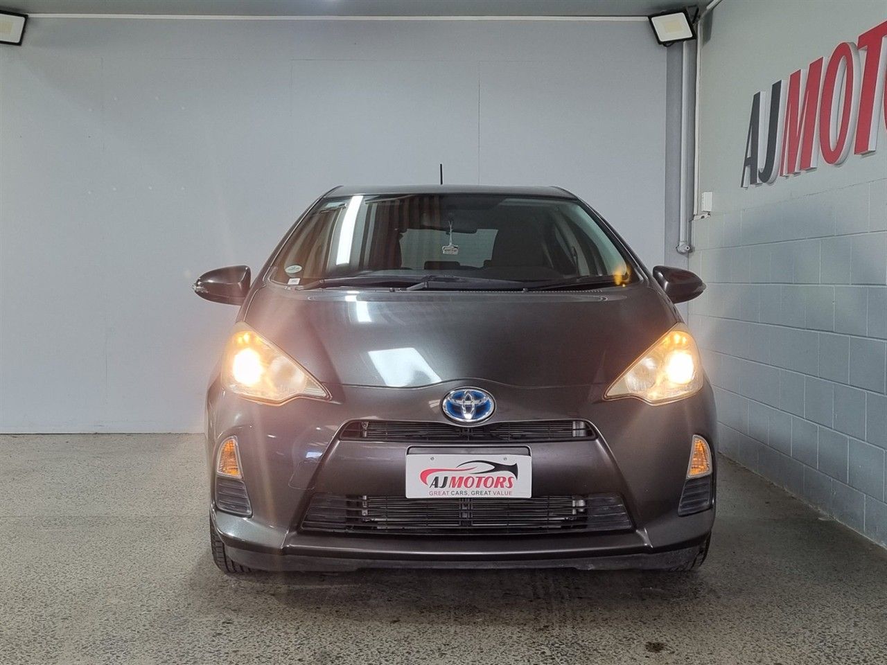 Vehicle image 2