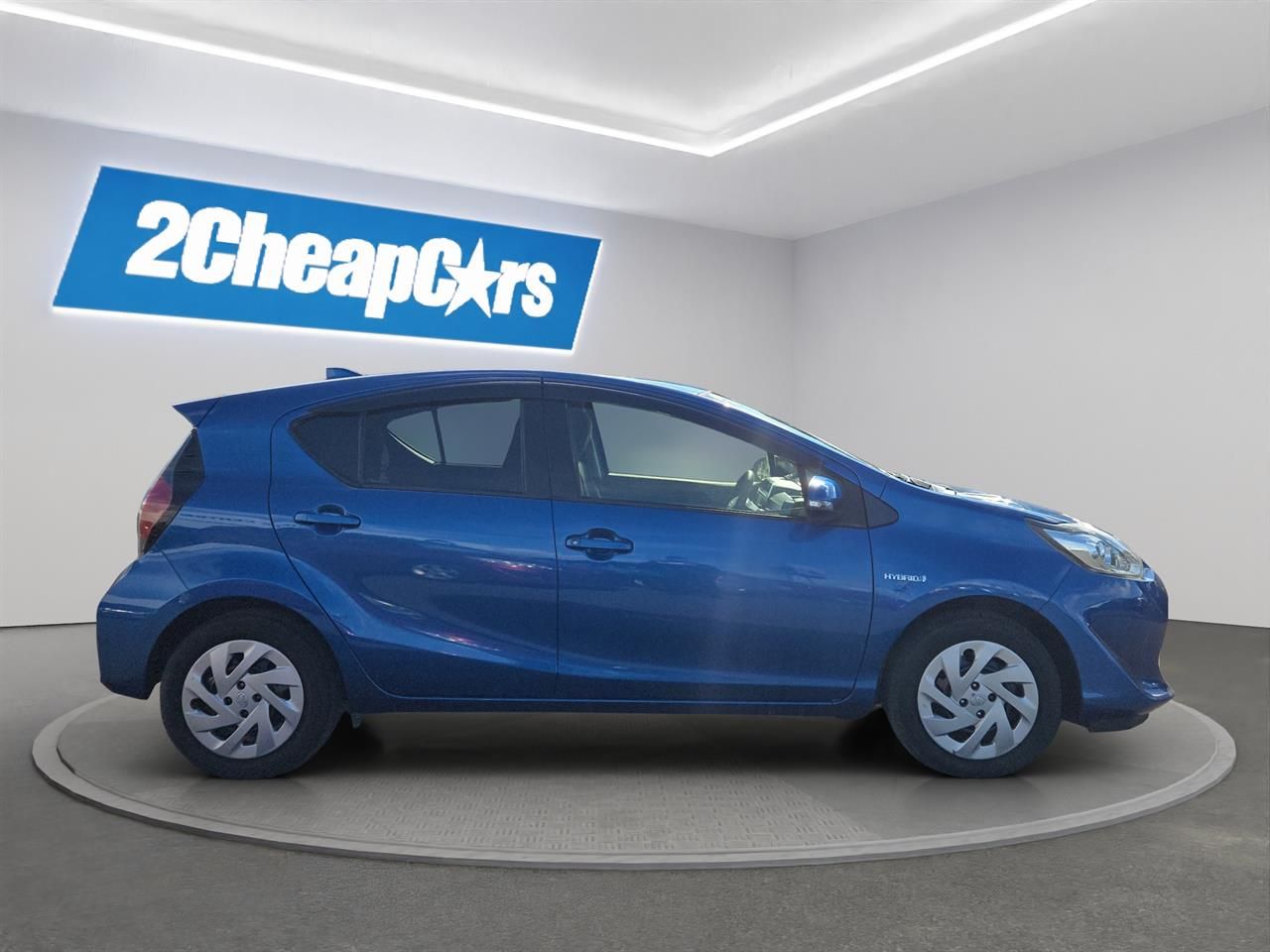 Vehicle image 4