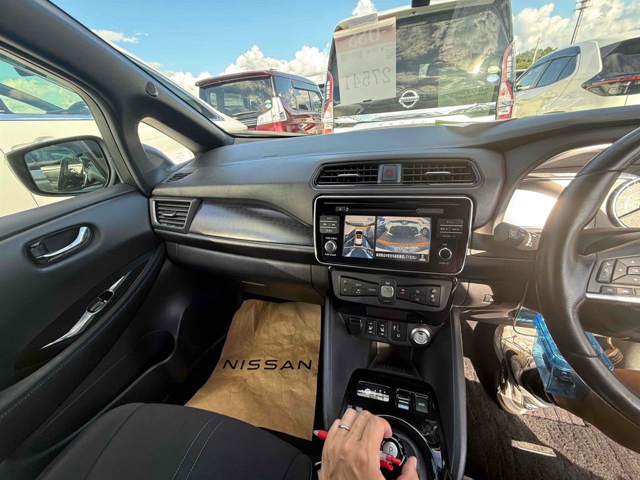 Vehicle image 5