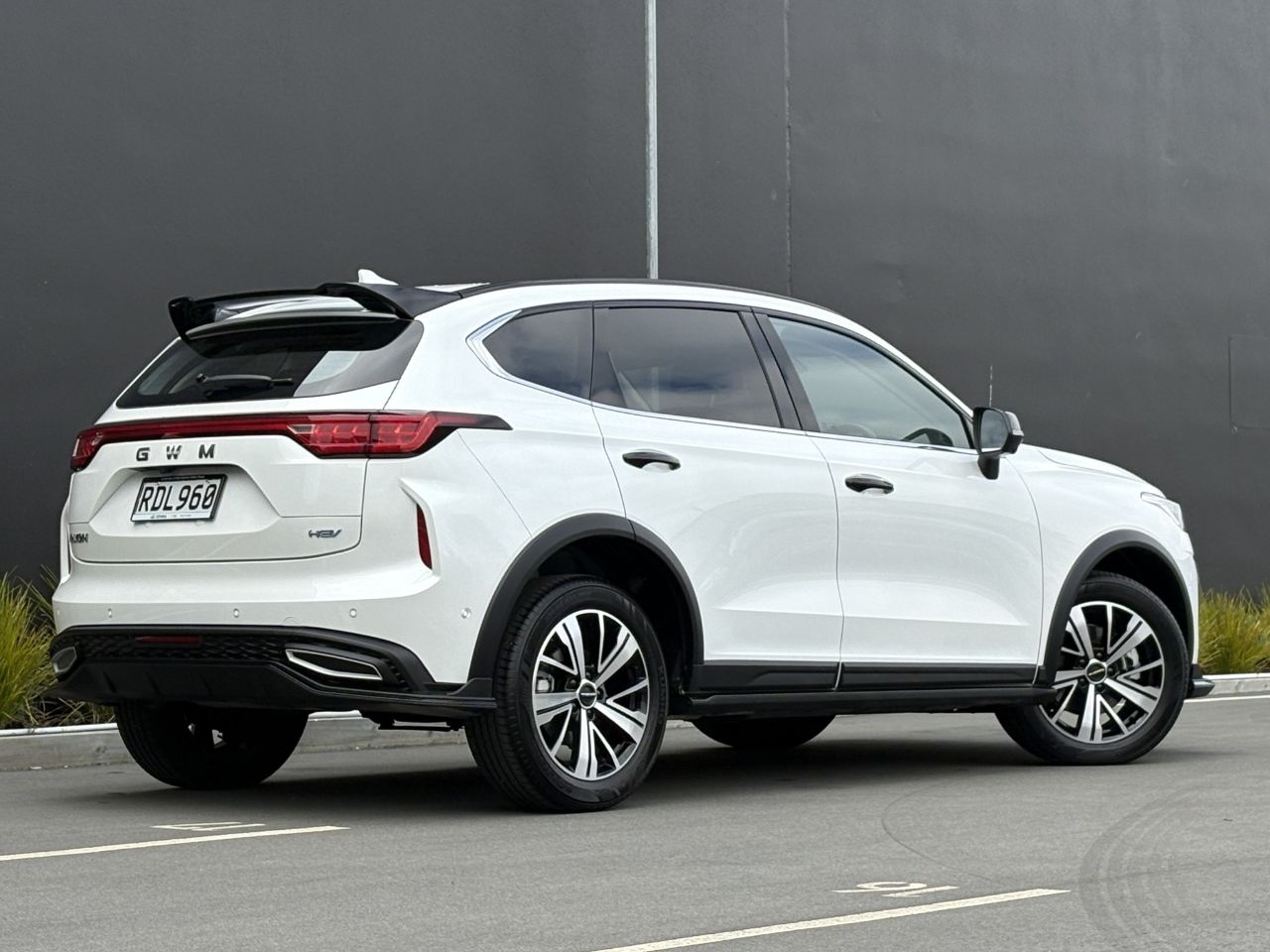 Vehicle image 3