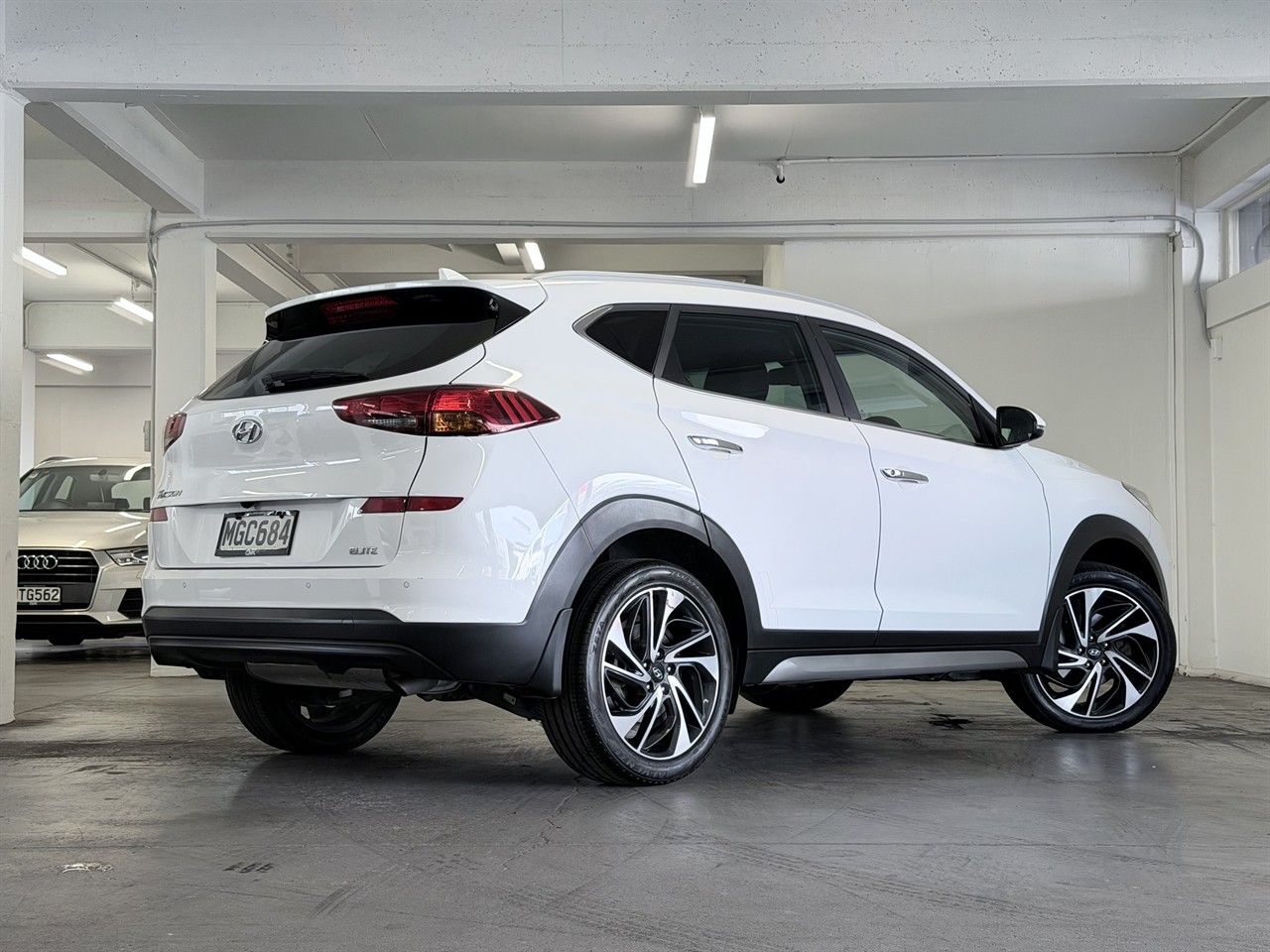 Vehicle image 3