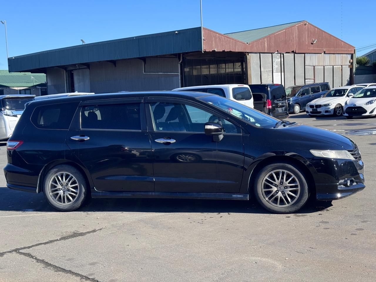 Vehicle image 4