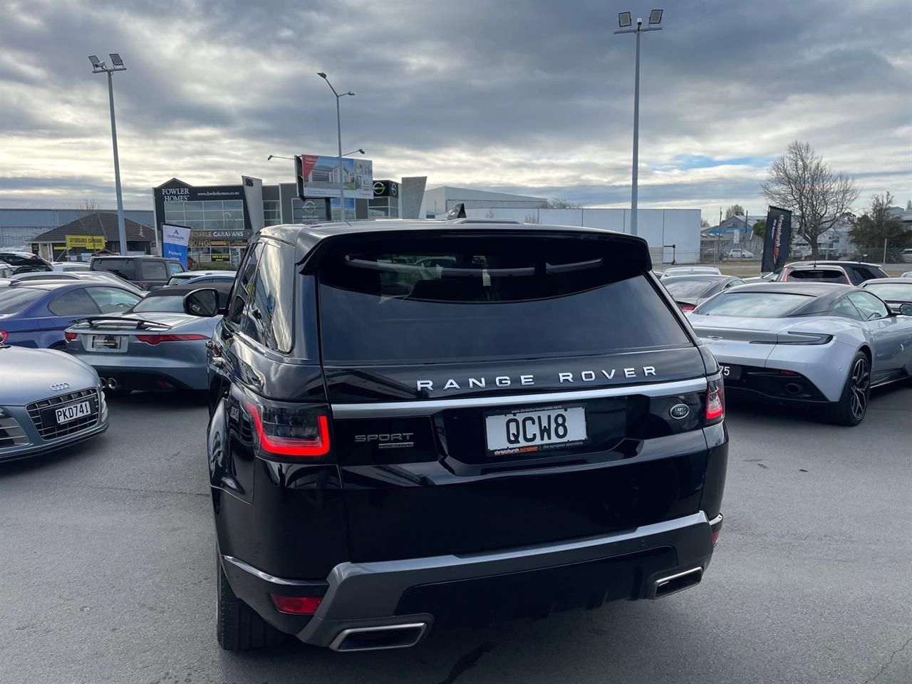 Vehicle image 3