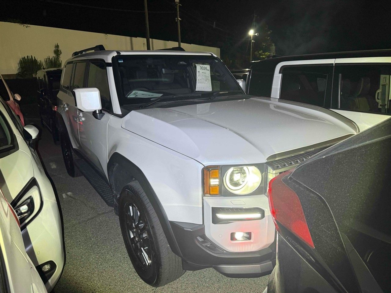 Vehicle image 4